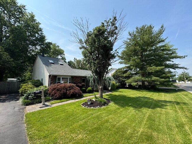 Foto del edificio - Beautiful 3 Bed 2.5 Bath Single Family Hom...