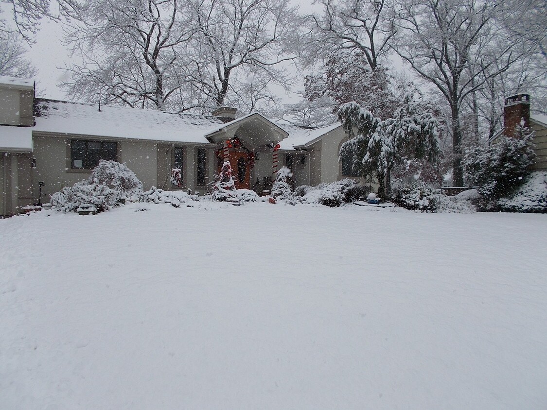 50 Eton Ct, Ramsey, NJ 07446 House Rental in Ramsey, NJ