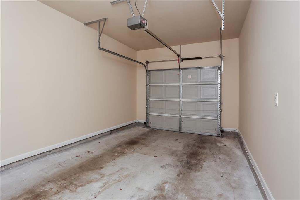 Primary Photo - 2860 Ridgeview Dr