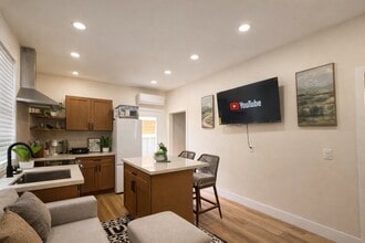 Building Photo - 27280 Arla St