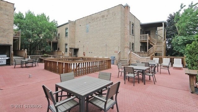 841 W Barry Ave Unit 2a Chicago Il 60657 Condo For Rent In