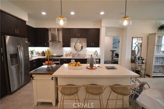 Building Photo - 1536 Nolita