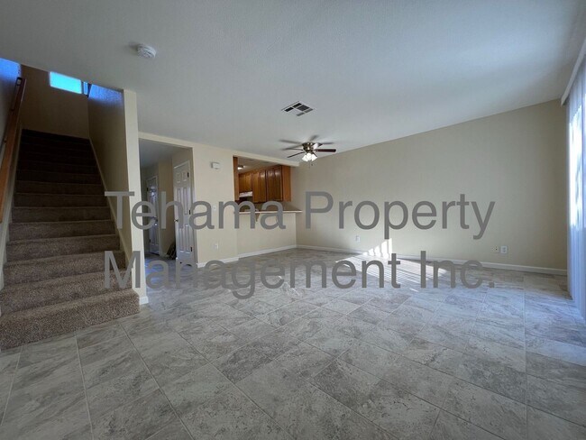 Building Photo - 1070 Lakeside Dr