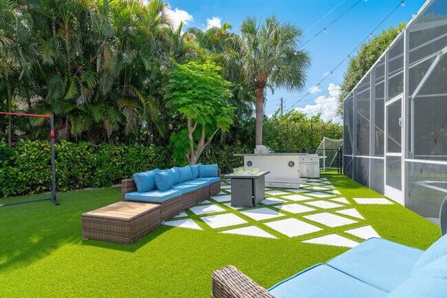 Foto del edificio - 477 Otter Ln S