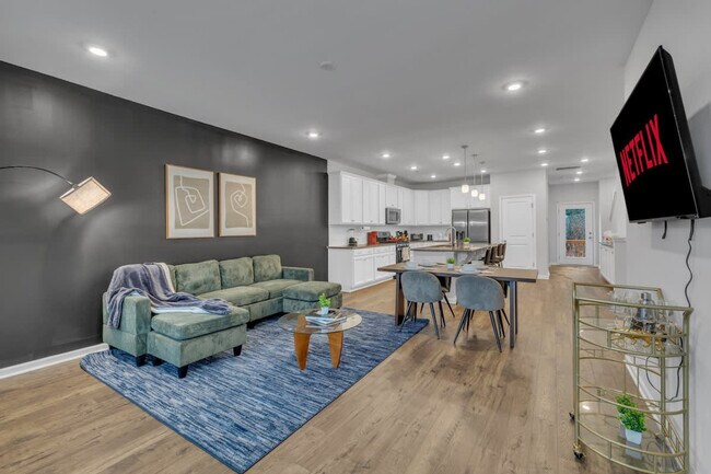 Building Photo - 2800 Saltaire Ave