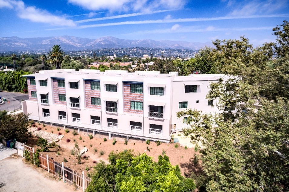 aerial view from south - 517 W Figueroa St