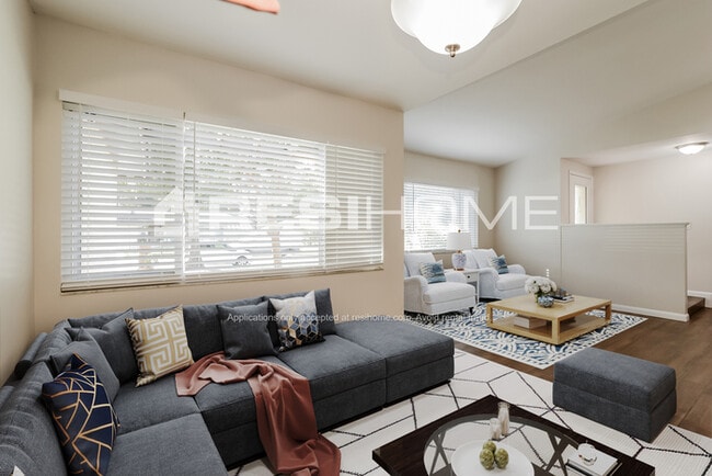 Building Photo - 1341 Sterling Oaks Dr