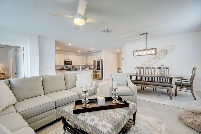 Foto del edificio - 4598 SW Scope St