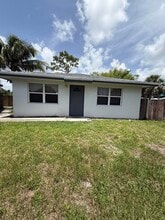 Building Photo - 3961 Park Ln