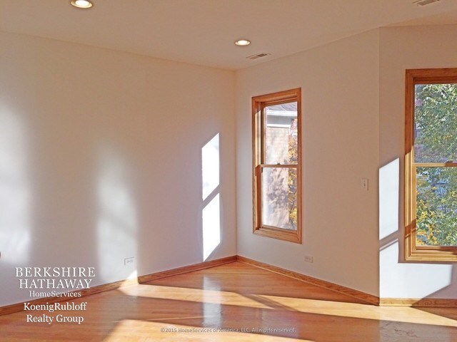 Building Photo - 2340 N Greenview Ave
