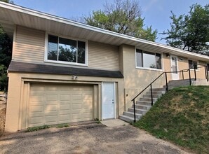 Building Photo - 1760 City Heights Dr