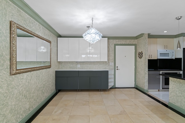 Building Photo - 7742 Redlands St