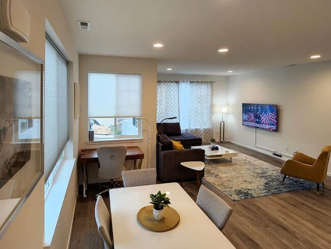 Photo - Fully Furnished Short-Term Rental | All Ut... House