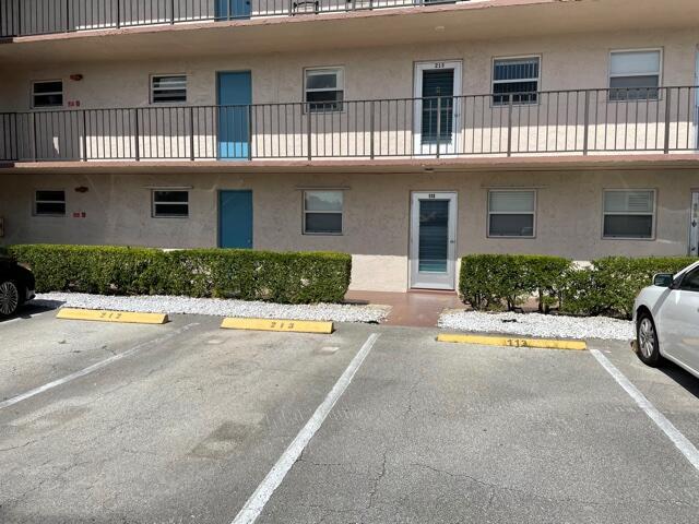 Foto del edificio - 725 Lori Dr