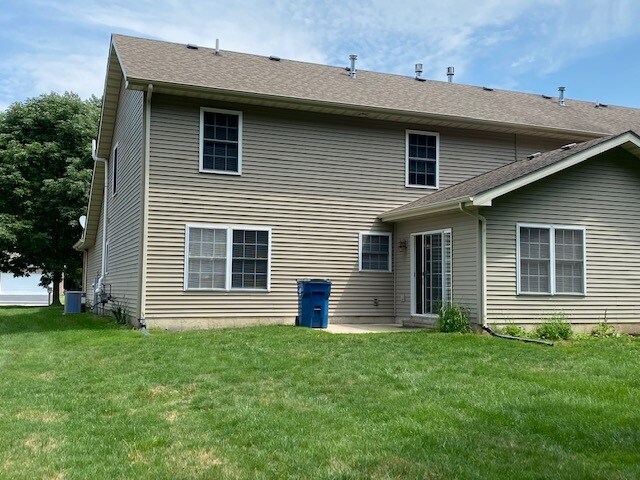 Building Photo - 1200 Griffin Lake Ave