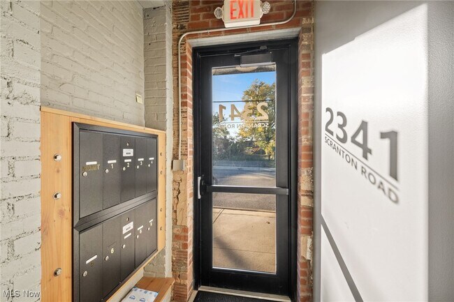 Foto del edificio - 2341 Scranton Rd