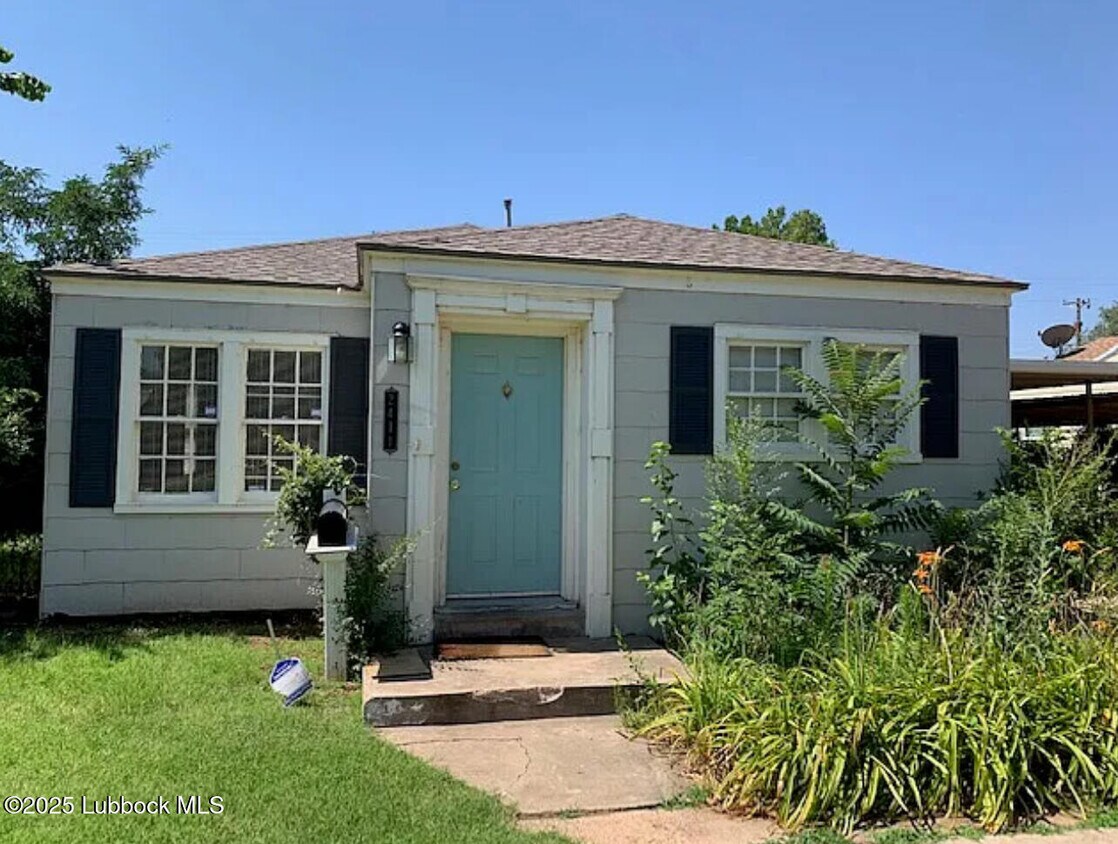 Foto principal - 2411 30th St