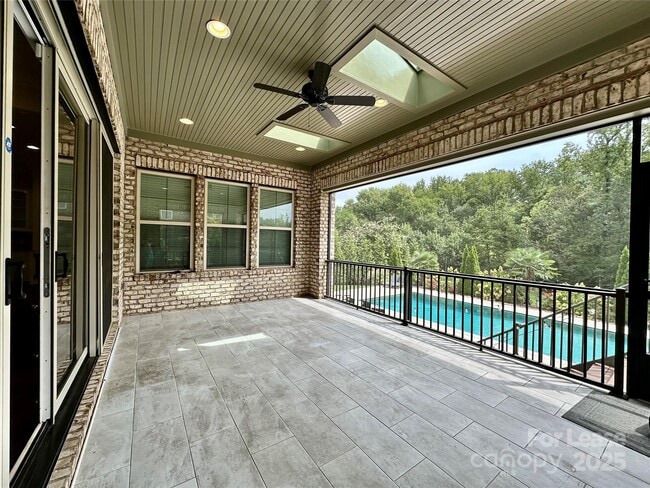Building Photo - 929 Terramore Ln