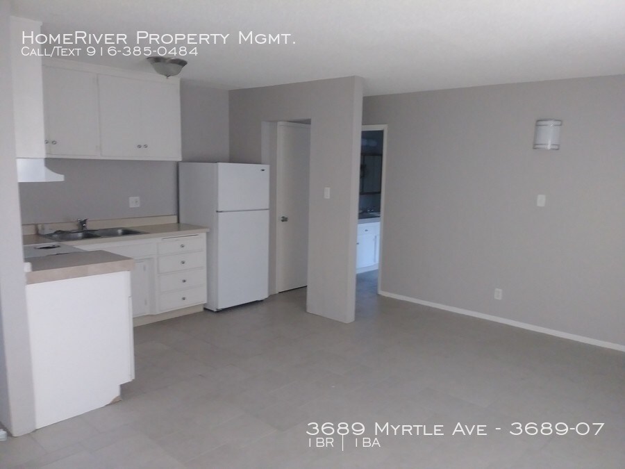 Primary Photo - 3689 Myrtle Ave