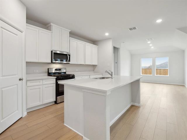 Building Photo - 216 Tartane Dr
