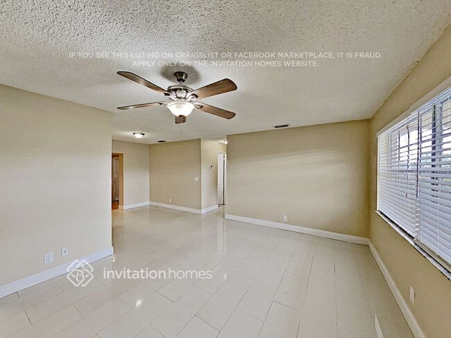 Building Photo - 3675 Gull Rd