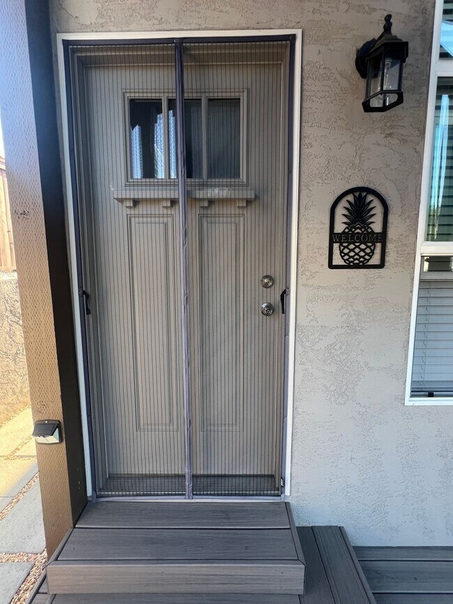 Building Photo - Modern 2-Bed, 2-Bath ADU for Rent – in Ups...