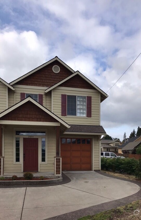 2893 May St, Hood River, OR 97031 House Rental in Hood River, OR