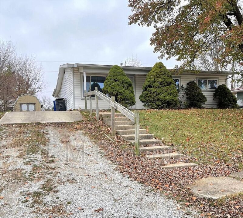 5805 Senaca Trail, Kokomo, IN 46902 House Rental in Kokomo, IN