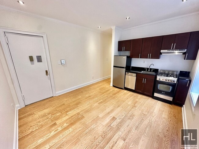 Building Photo - West 11th Street