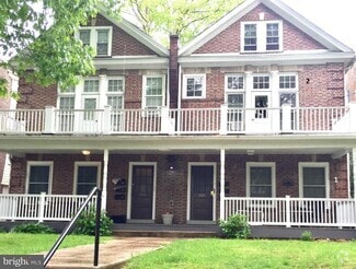 Building Photo - 1509 Delaware Ave