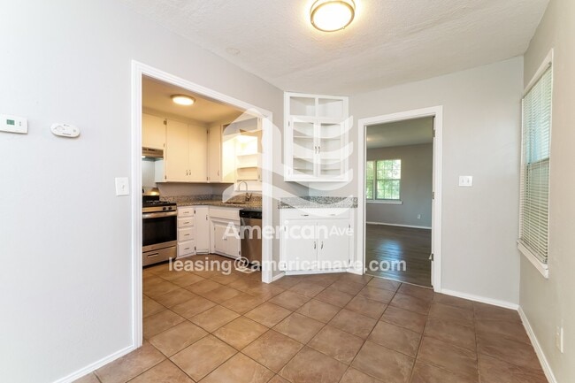 Foto del edificio - 2313 Mickey Rd