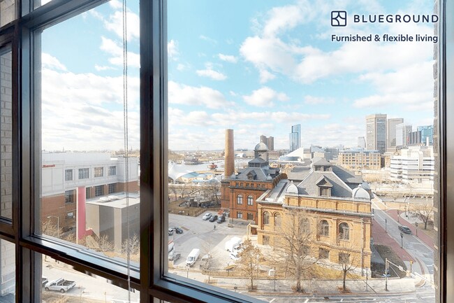 Building Photo - 555 S President St