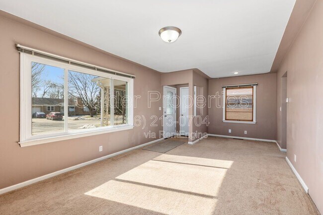 Foto del edificio - 1115 Lake Michigan Dr NW