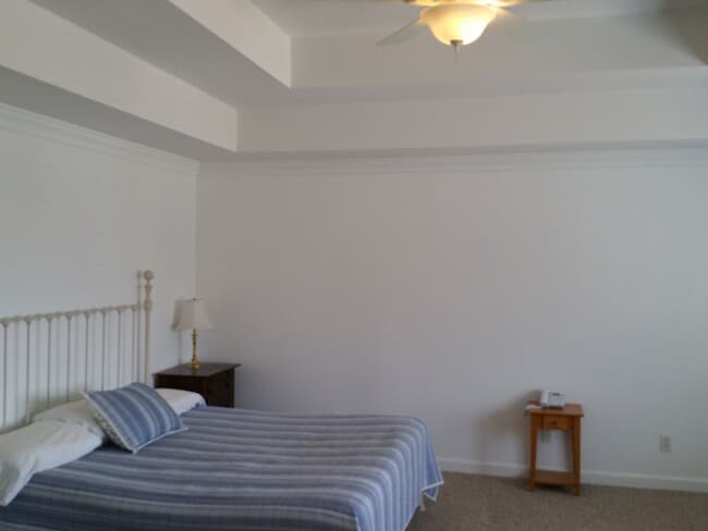 Building Photo - Lynnhaven Shores