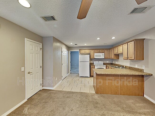 Building Photo - 8435 Chisholm Rd