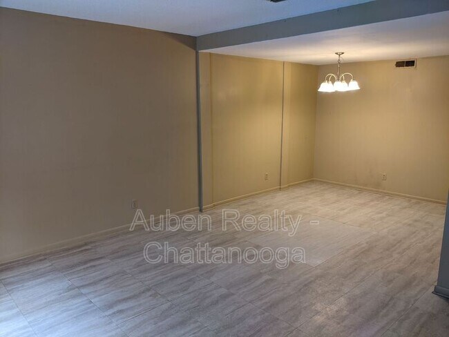 Foto del edificio - 19 Tunnel Boulevard