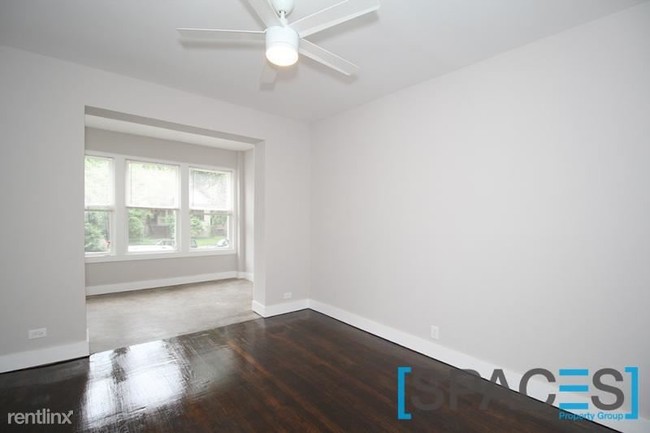 Building Photo - 1536 W Birchwood Ave