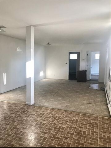 Foto del edificio - 393 John F. Kennedy Blvd