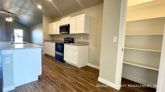 Foto del edificio - 2130 Kirksey Ave