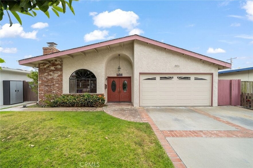 Primary Photo - 1330 Gates Ave