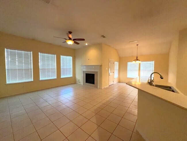 Building Photo - 20007 Brackenton Crest Dr