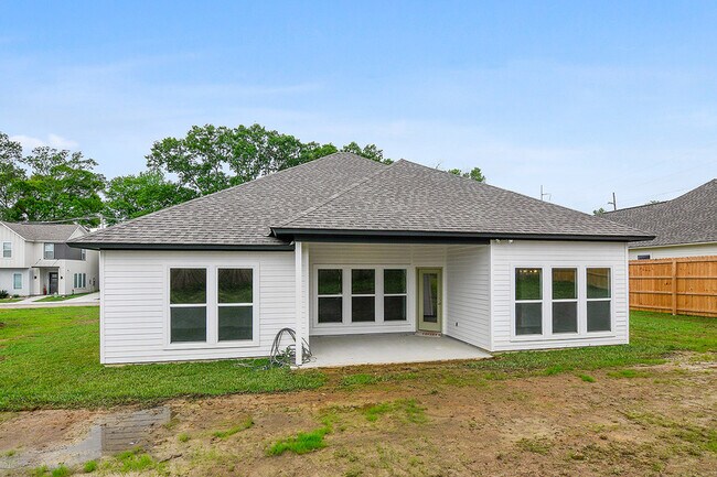 Foto del edificio - 6843 Kodiak Dr