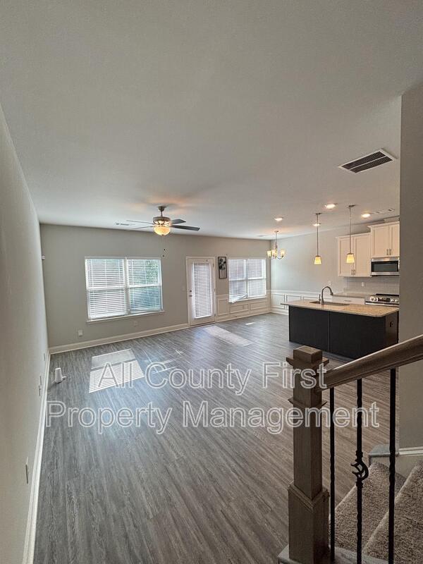 Foto del edificio - 1380 Sugar Glen Ct