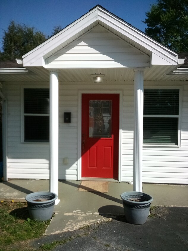 front - 2193 Butler Bridge Rd