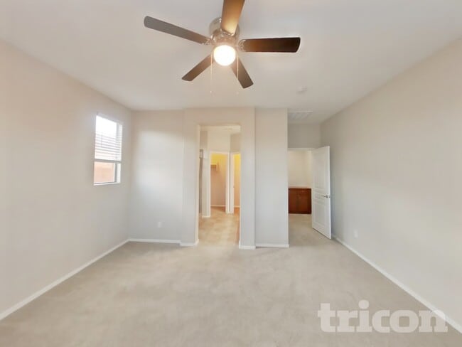 Foto del edificio - 21368 E North Loop