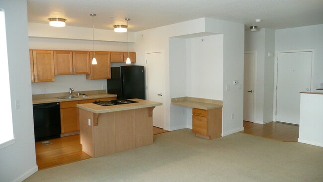 Building Photo - 2870 College Ave