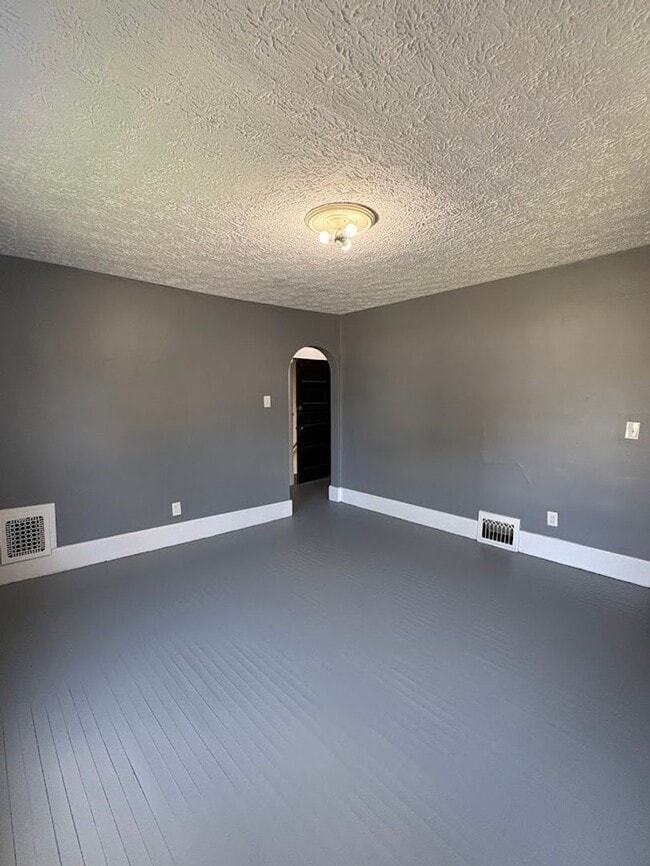 Building Photo - 1224 18th St NW