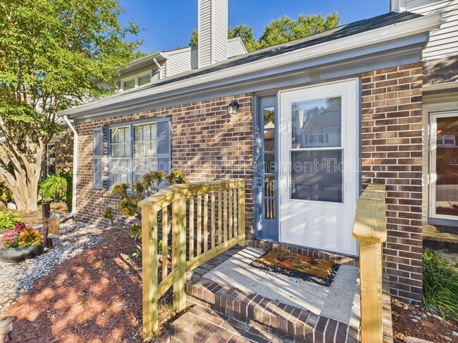 Photo - 121 Tidal Dr Townhome