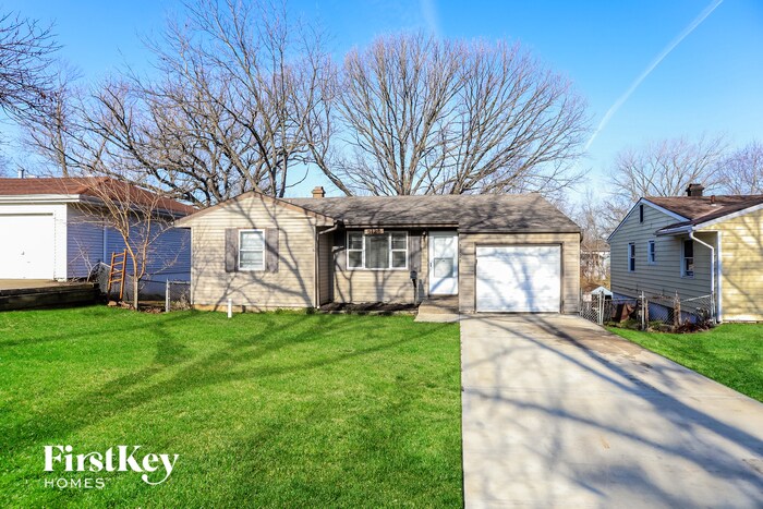 Primary Photo - 5128 N Palmer Ave