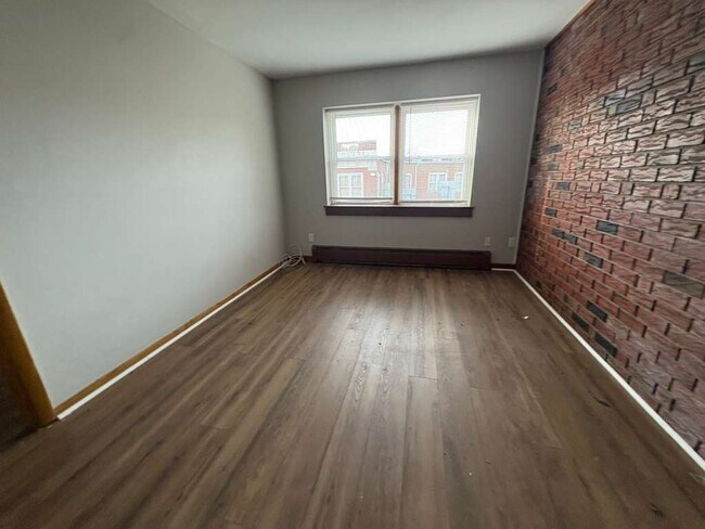 Foto del edificio - 185 Thompson St